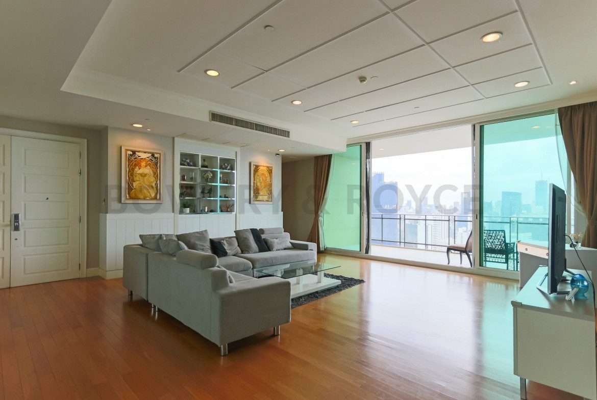 Large Four Bedroom Condo for Rent and for Sale in Phrom Phong