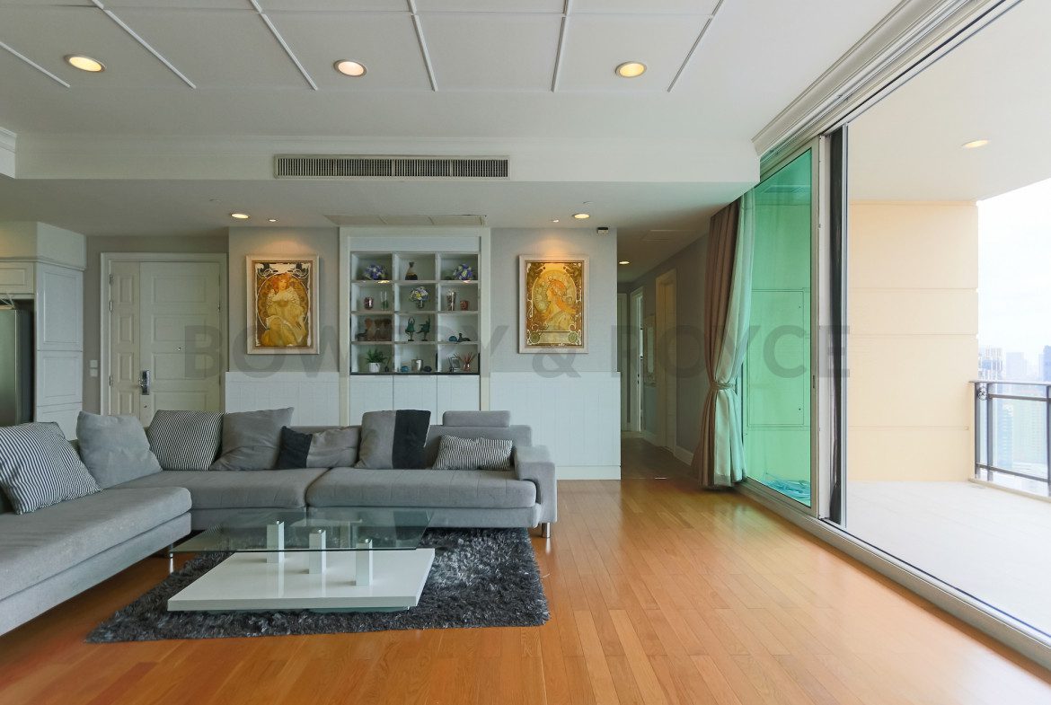Large Four Bedroom Condo for Rent and for Sale in Phrom Phong