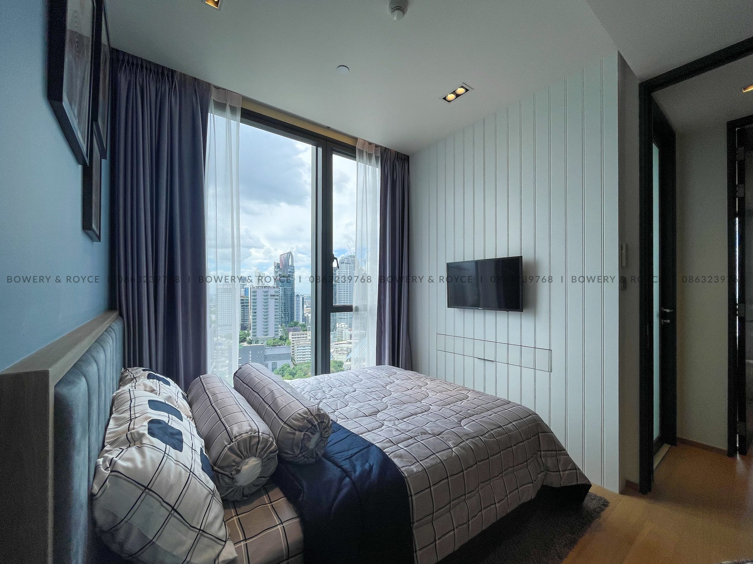 Spectacular view two bedroom condo for rent in Phrom Phong