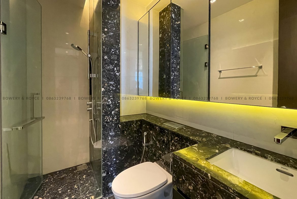 Spectacular view two bedroom condo for rent in Phrom Phong