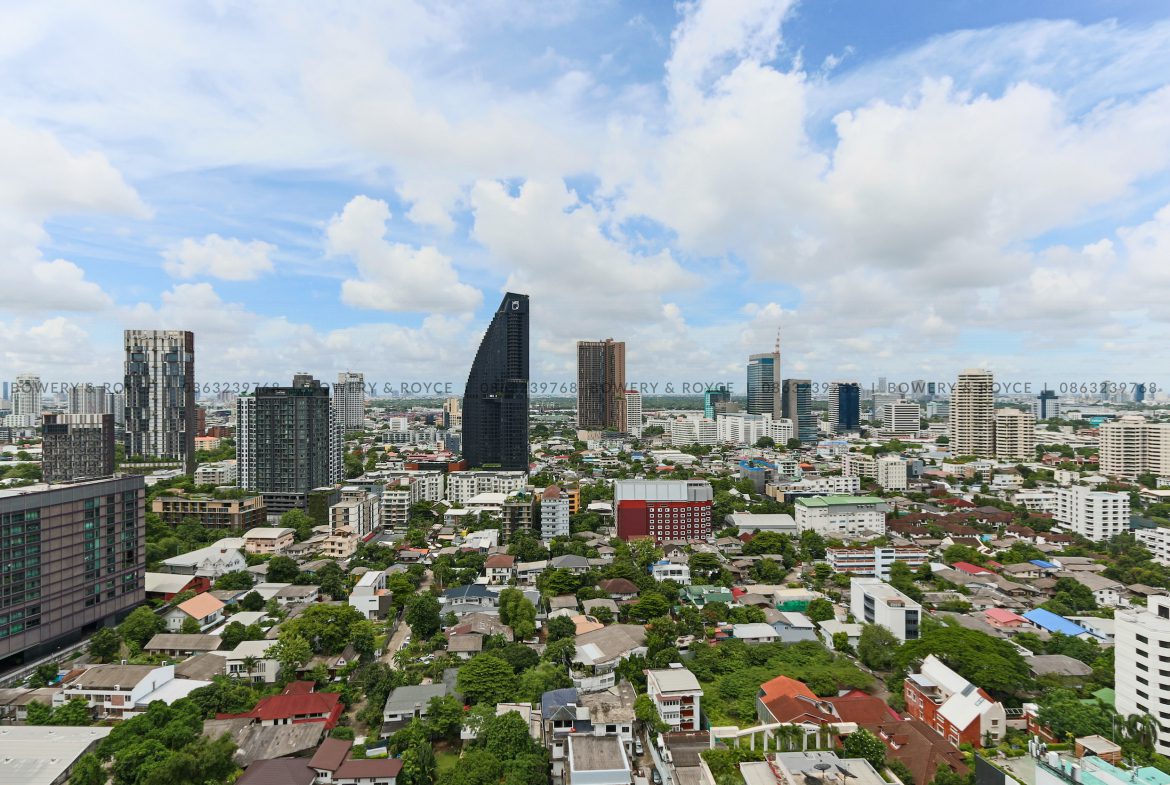 Spectacular view two bedroom condo for rent in Phrom Phong