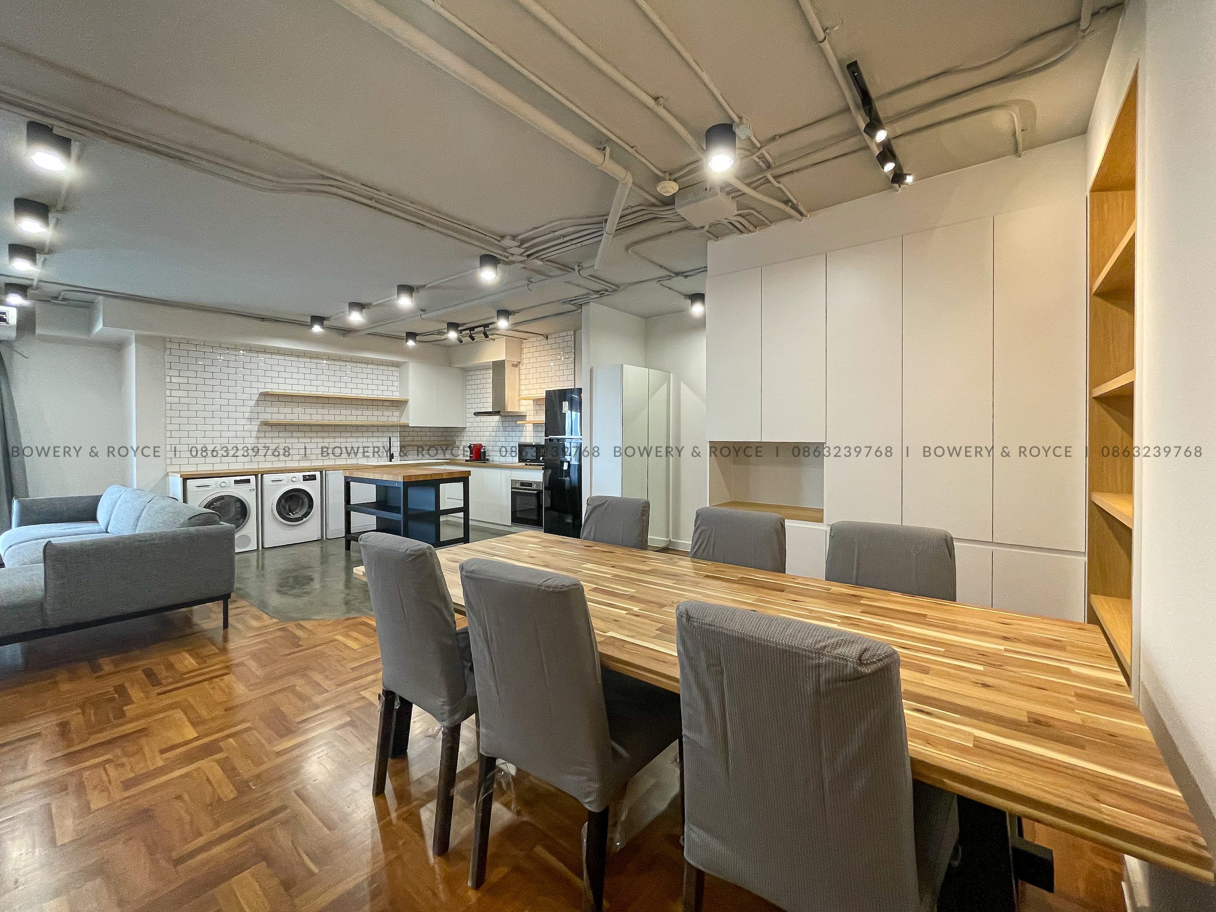 Renovated three bedroom condo for sale in Phrom phong