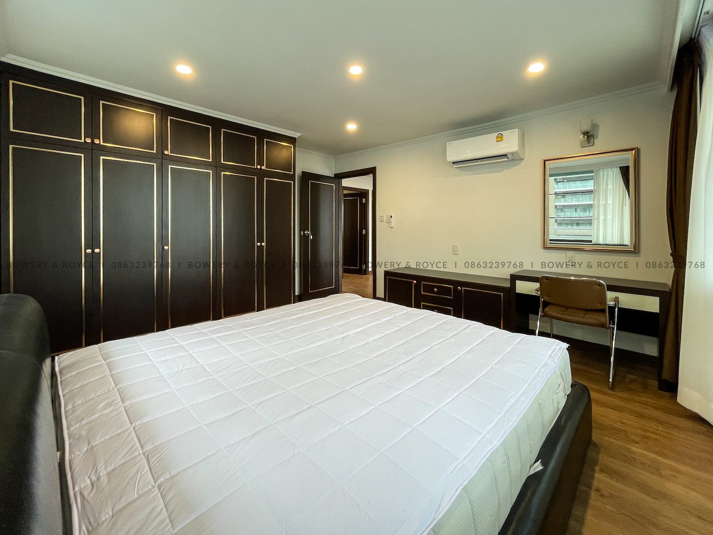 Large Three Bedroom Condo for Sale in Phrom Phong