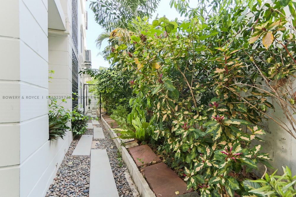 Spacious Three Bedroom Duplex with Private Garden for Rent in Phrom Phong