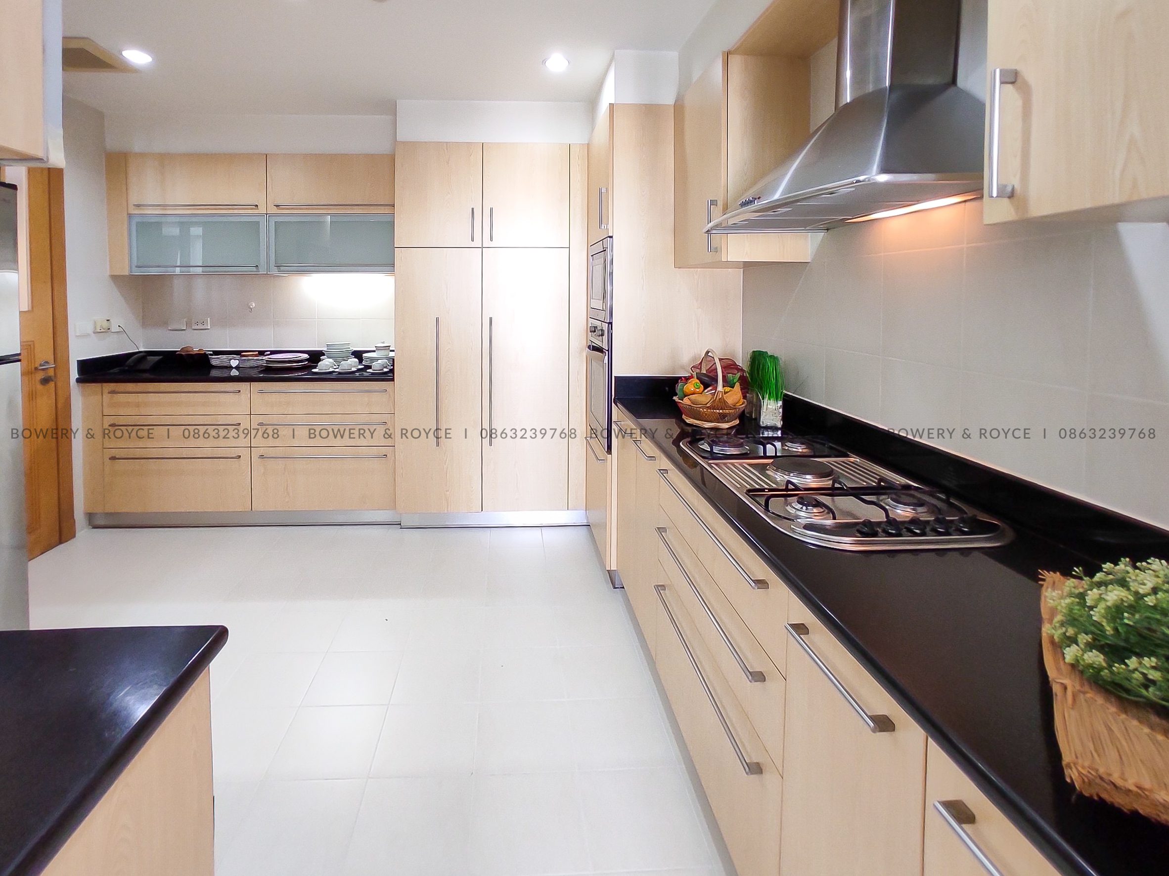 Pet friendly three bedroom apartment for rent in Phrom Phong