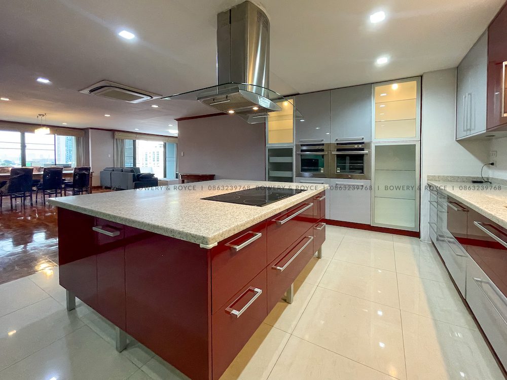 SPACE TO GROW Two Bedroom Condo for Rent in Phrom Phong