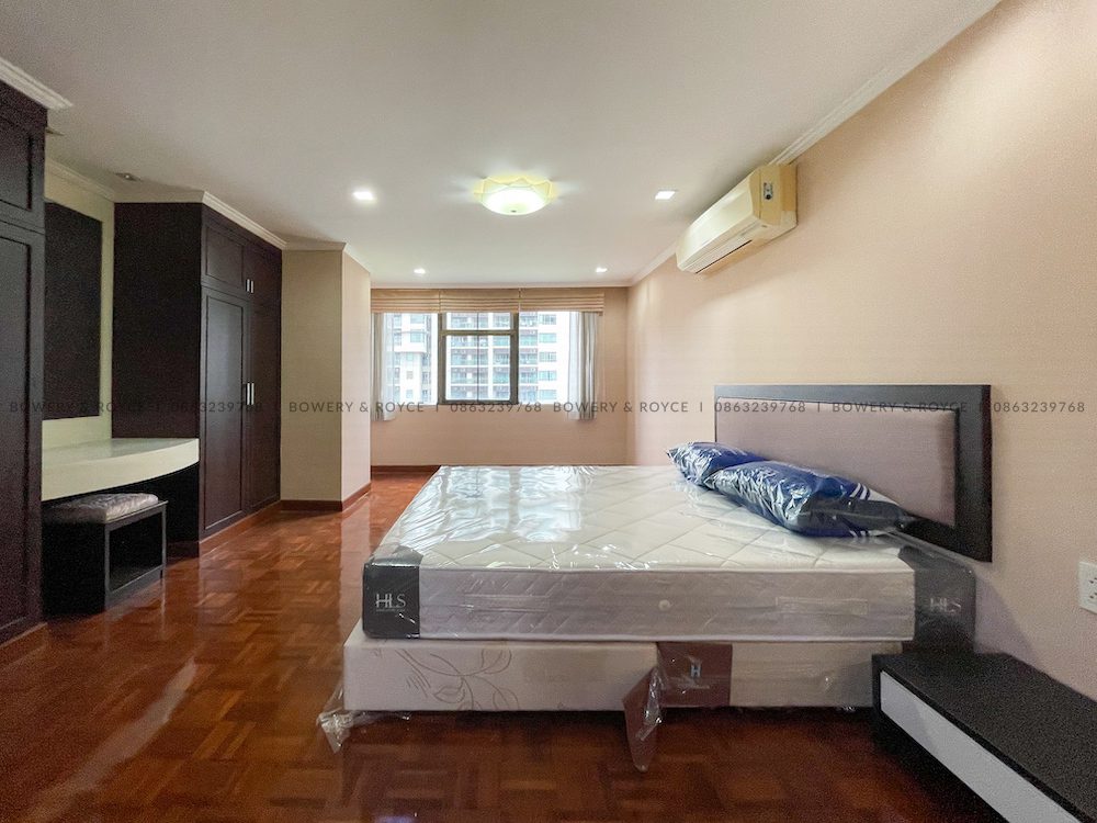 SPACE TO GROW Two Bedroom Condo for Rent in Phrom Phong