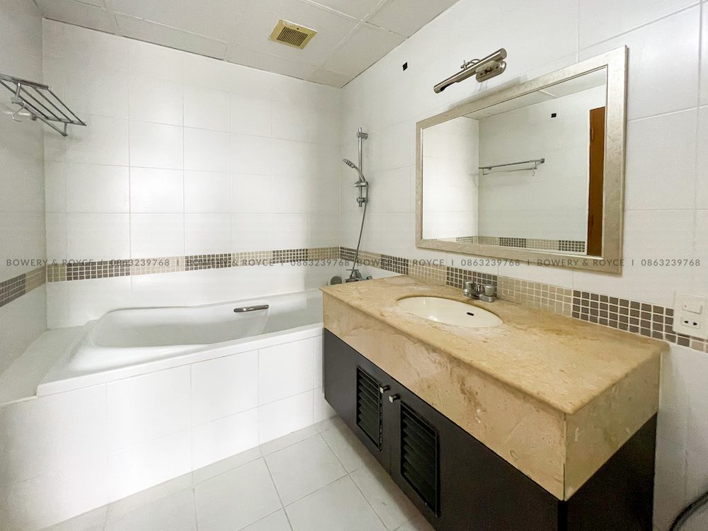 SPACE TO GROW Two Bedroom Condo for Rent in Phrom Phong