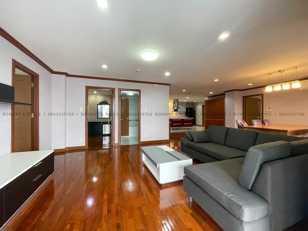 SPACE TO GROW Two Bedroom Condo for Rent in Phrom Phong