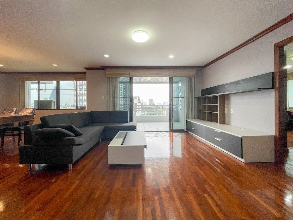 SPACE TO GROW Two Bedroom Condo for Rent in Phrom Phong