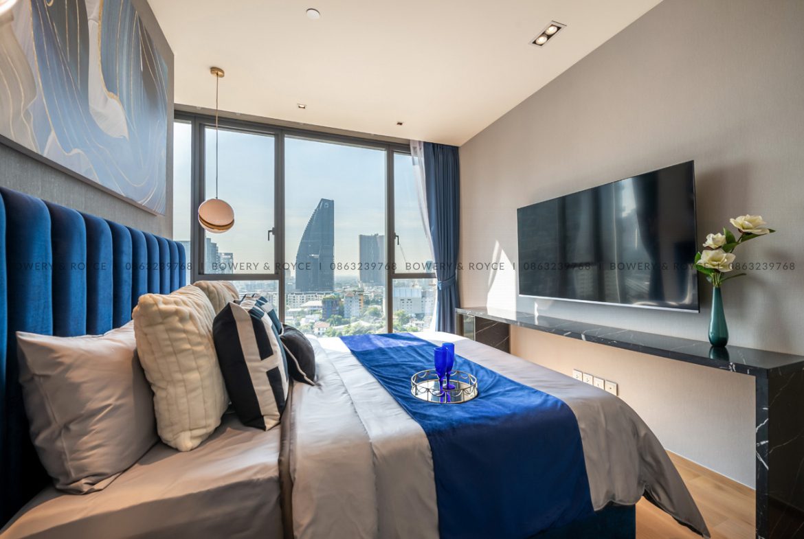 Modern One Bedroom Condo for Rent in Phrom Phong-1