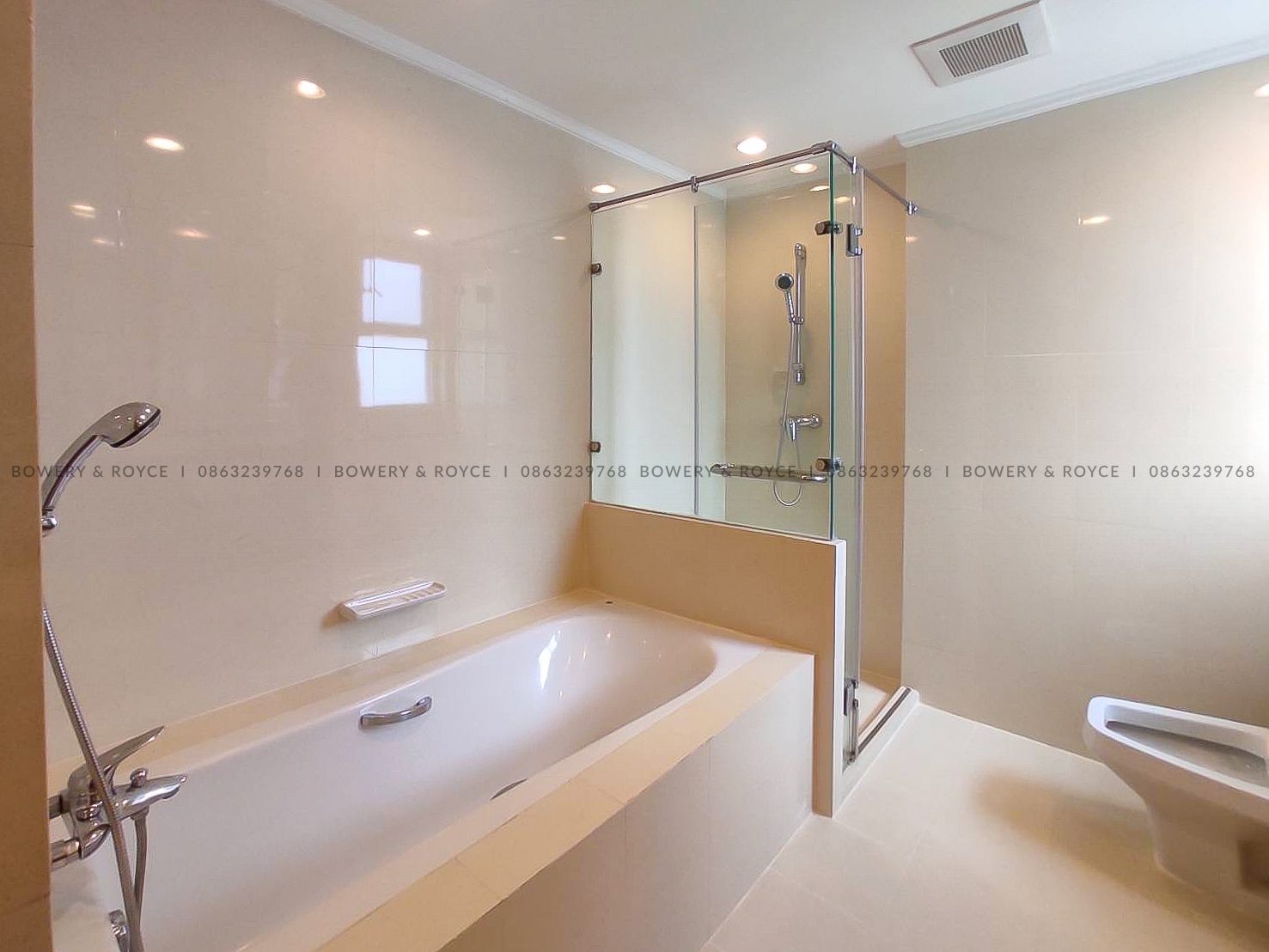Spacious Three Bedroom Pet Friendly Apartment for Rent in Phrom Phong