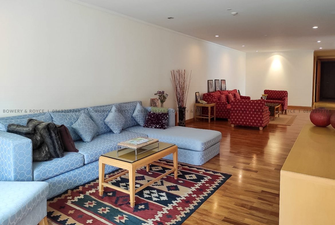 Spacious Three Bedroom Pet Friendly Apartment for Rent in Phrom Phong