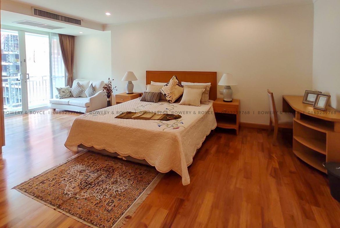 Spacious Three Bedroom Pet Friendly Apartment for Rent in Phrom Phong