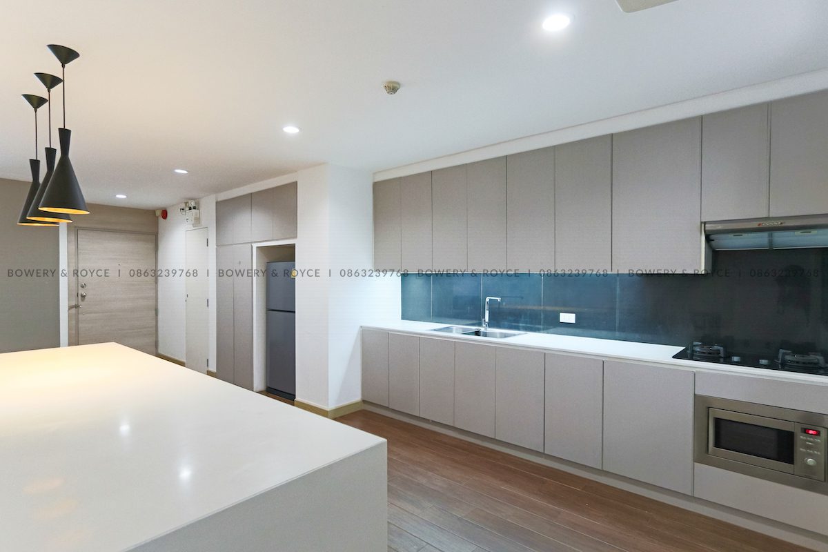 THONGLOR DELIGHT Three Bedroom Condo for Rent in Thong Lor