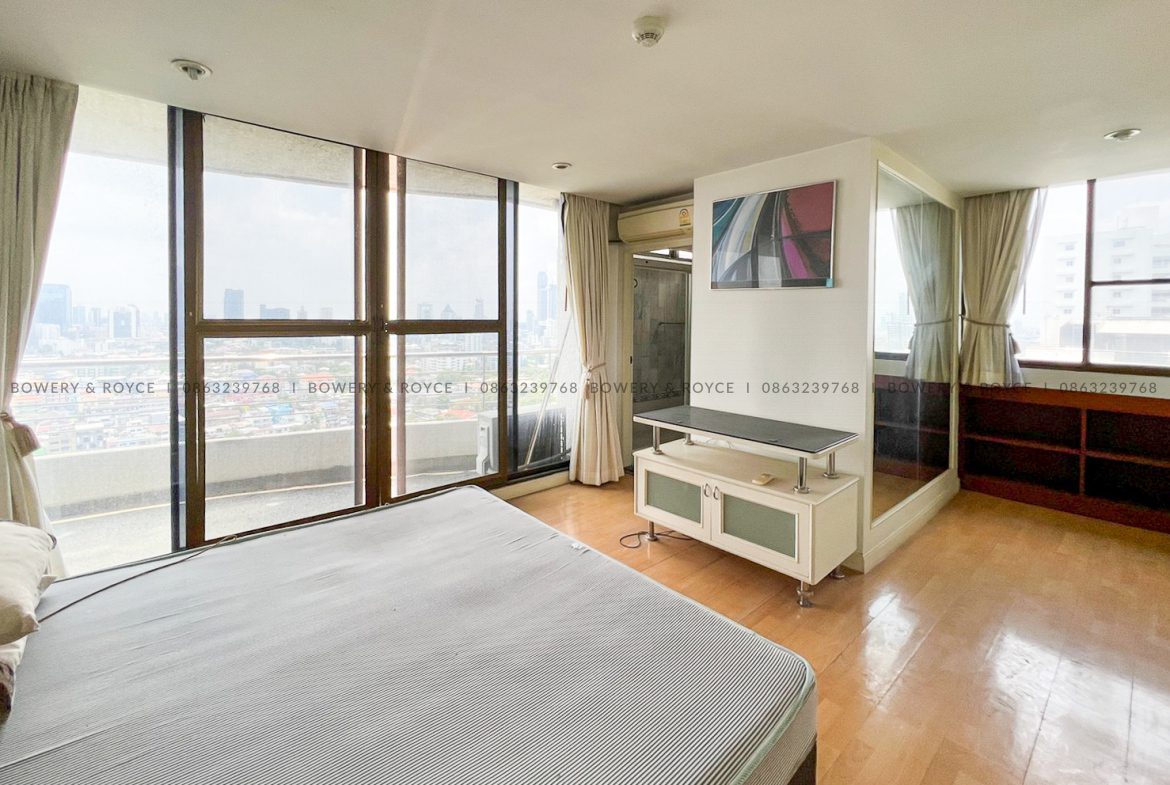Unpolished Gem Two Bedroom Condo for Sale in Phrom Phong
