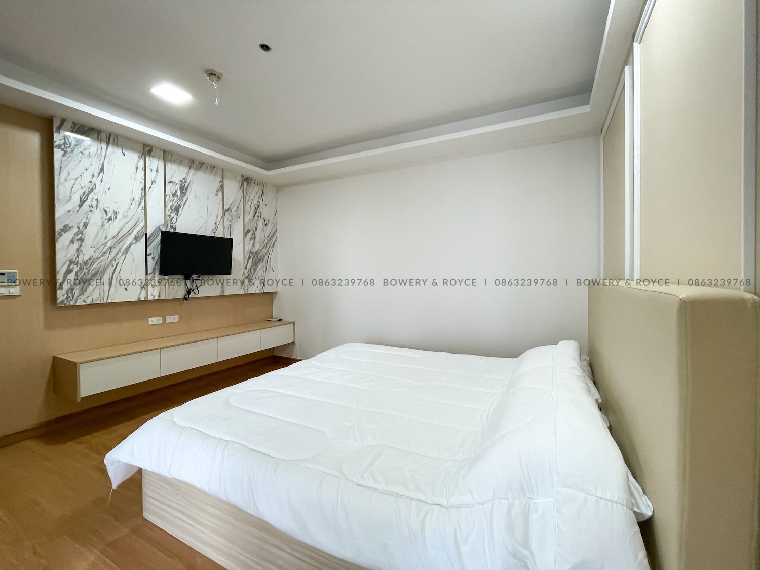 Beautiful Renovated Two Bedroom Condo for Rent in Thong Lor-1