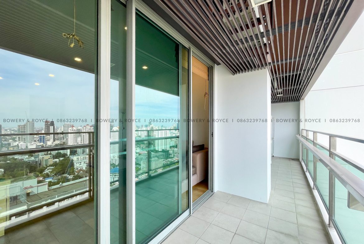 Two Bedroom Condo for Rent Close to BTS Phrom Phong