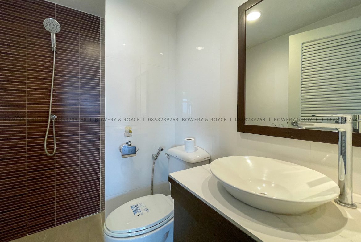 large three bedroom condo for rent in Phrom Phong