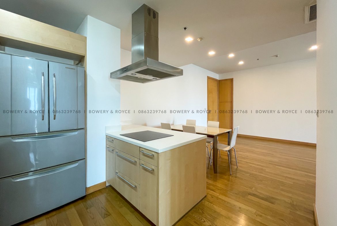 Two Bedroom Condo for Rent Close to BTS Phrom Phong