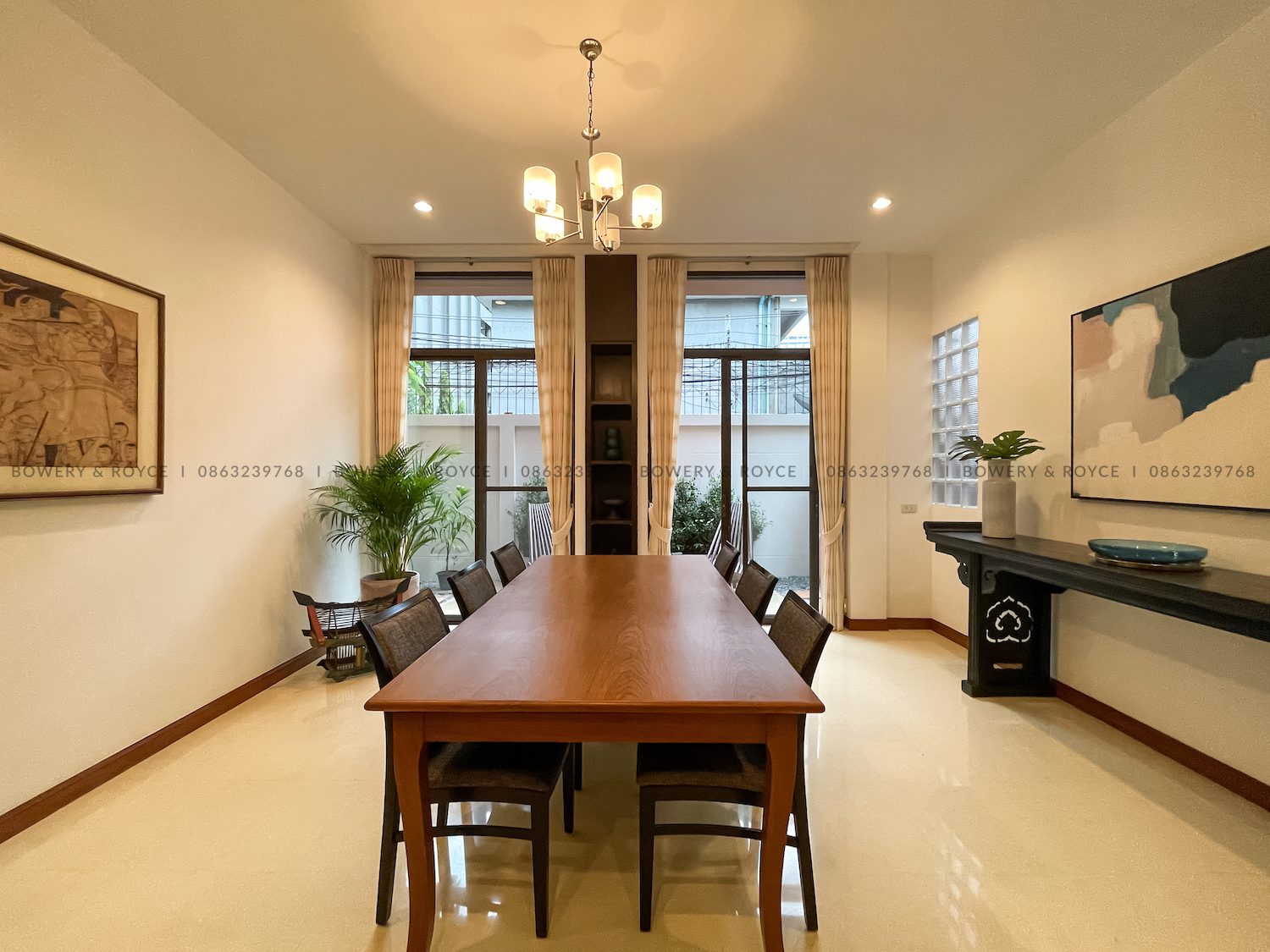 Stunning Three Bedroom Plus Study House for Rent in Phrom Phong