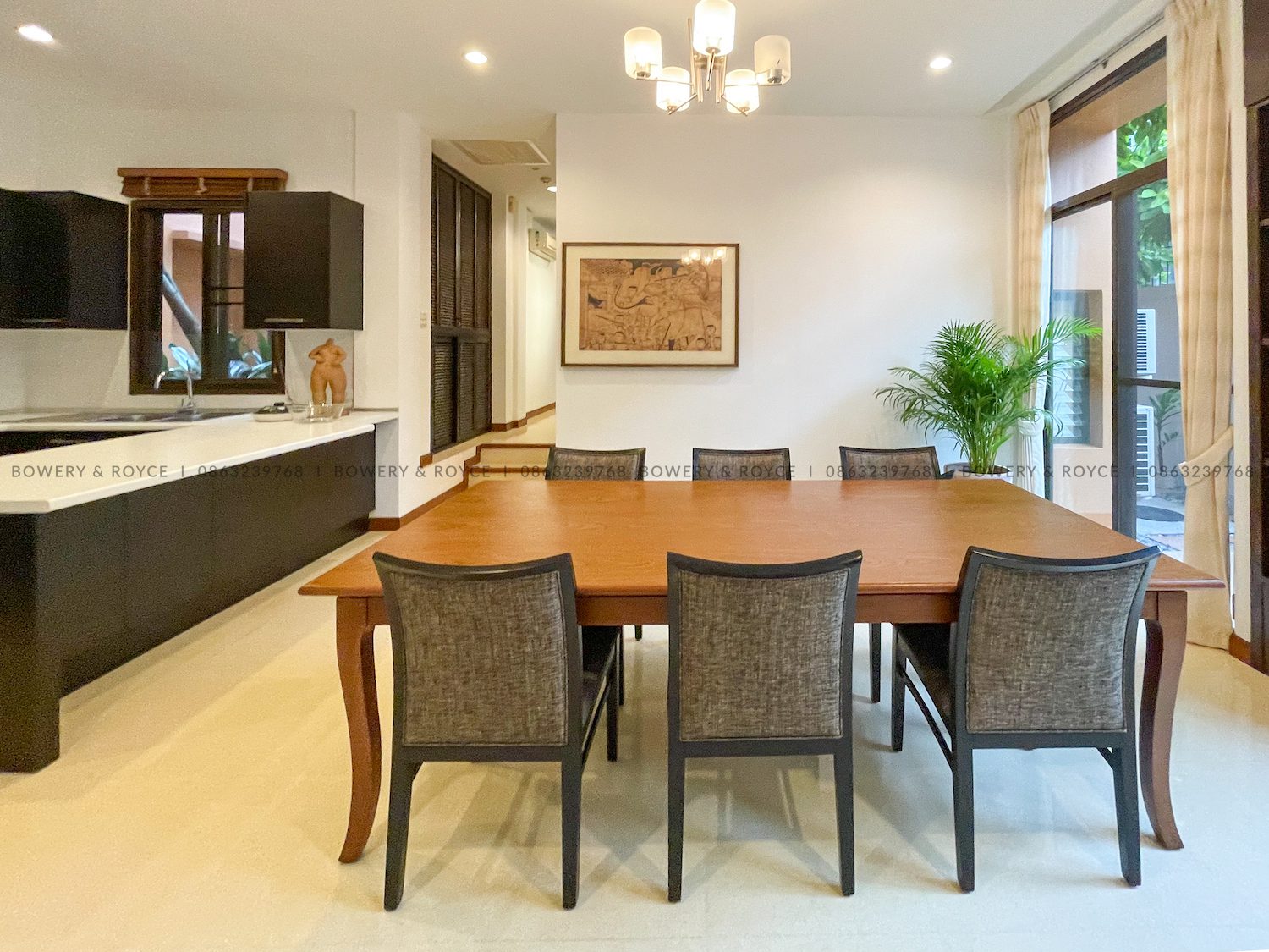 Stunning Three Bedroom Plus Study House for Rent in Phrom Phong