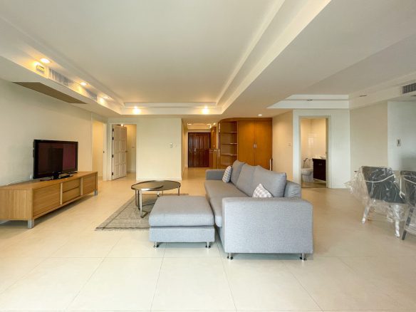large three bedroom condo for rent in Phrom Phong