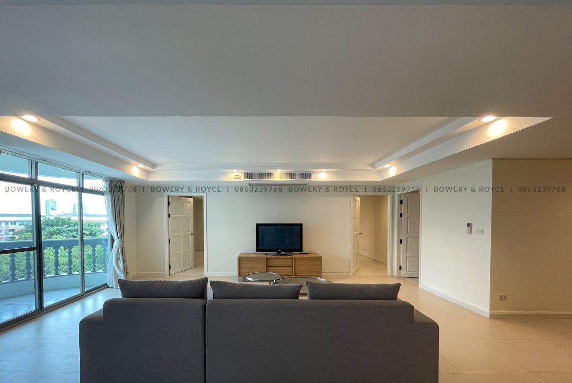 large three bedroom condo for rent in Phrom Phong