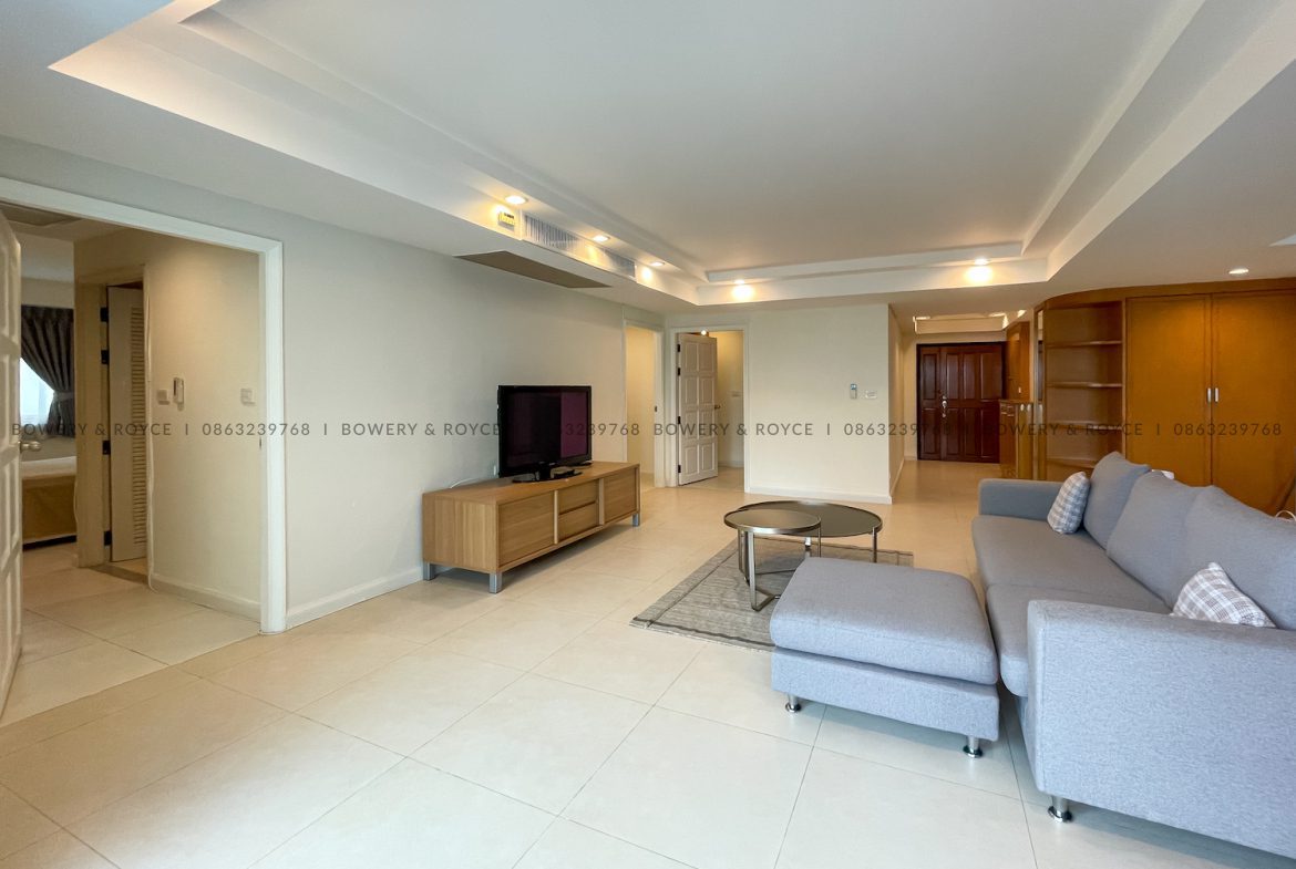 large three bedroom condo for rent in Phrom Phong