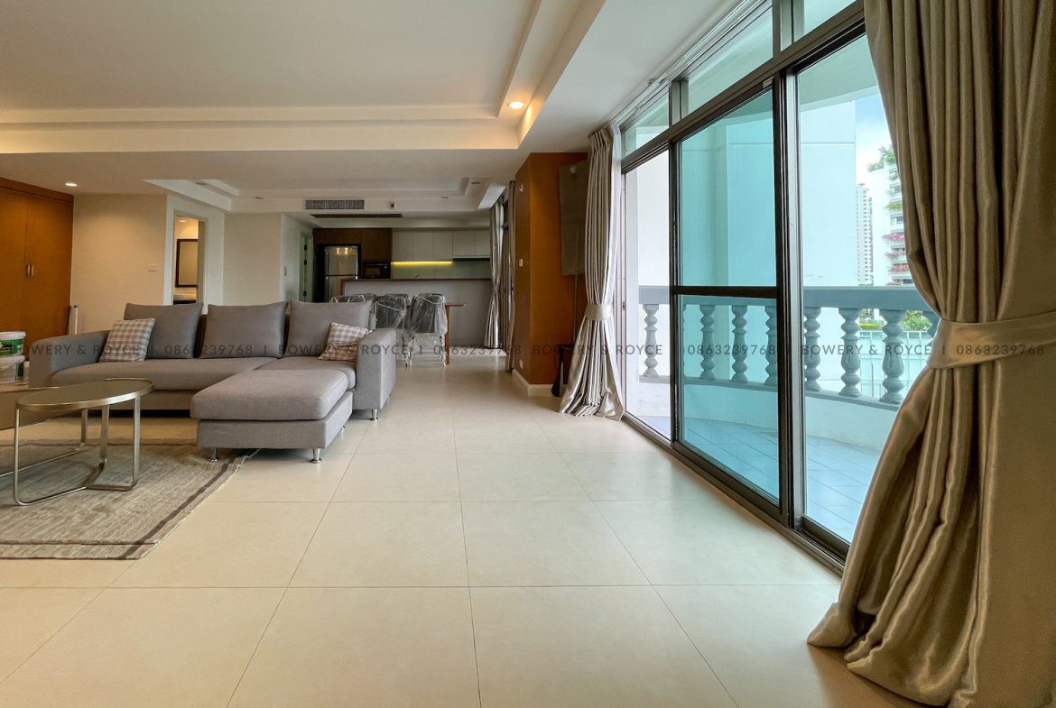 large three bedroom condo for rent in Phrom Phong