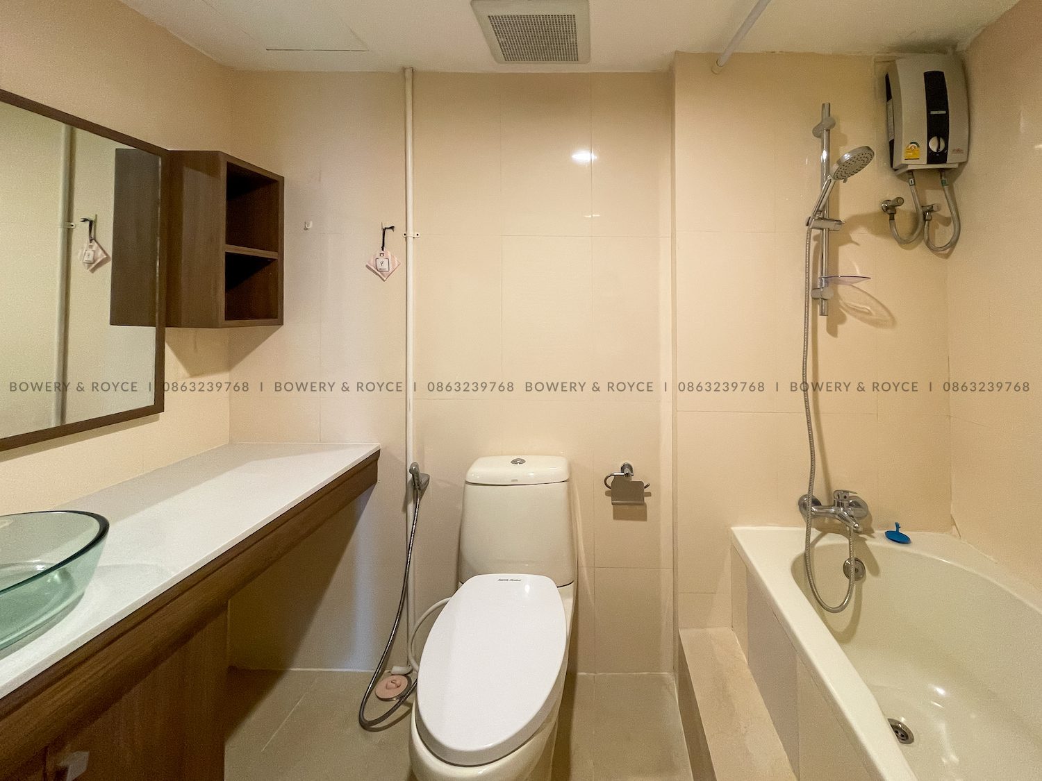 large three bedroom condo for rent in Phrom Phong