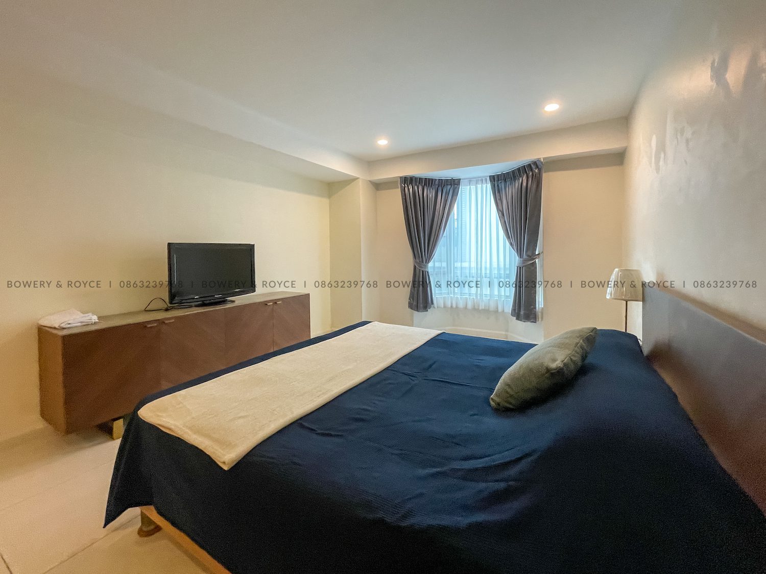 large three bedroom condo for rent in Phrom Phong