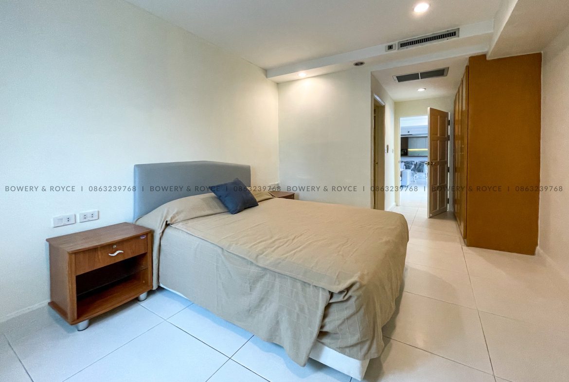 large three bedroom condo for rent in Phrom Phong