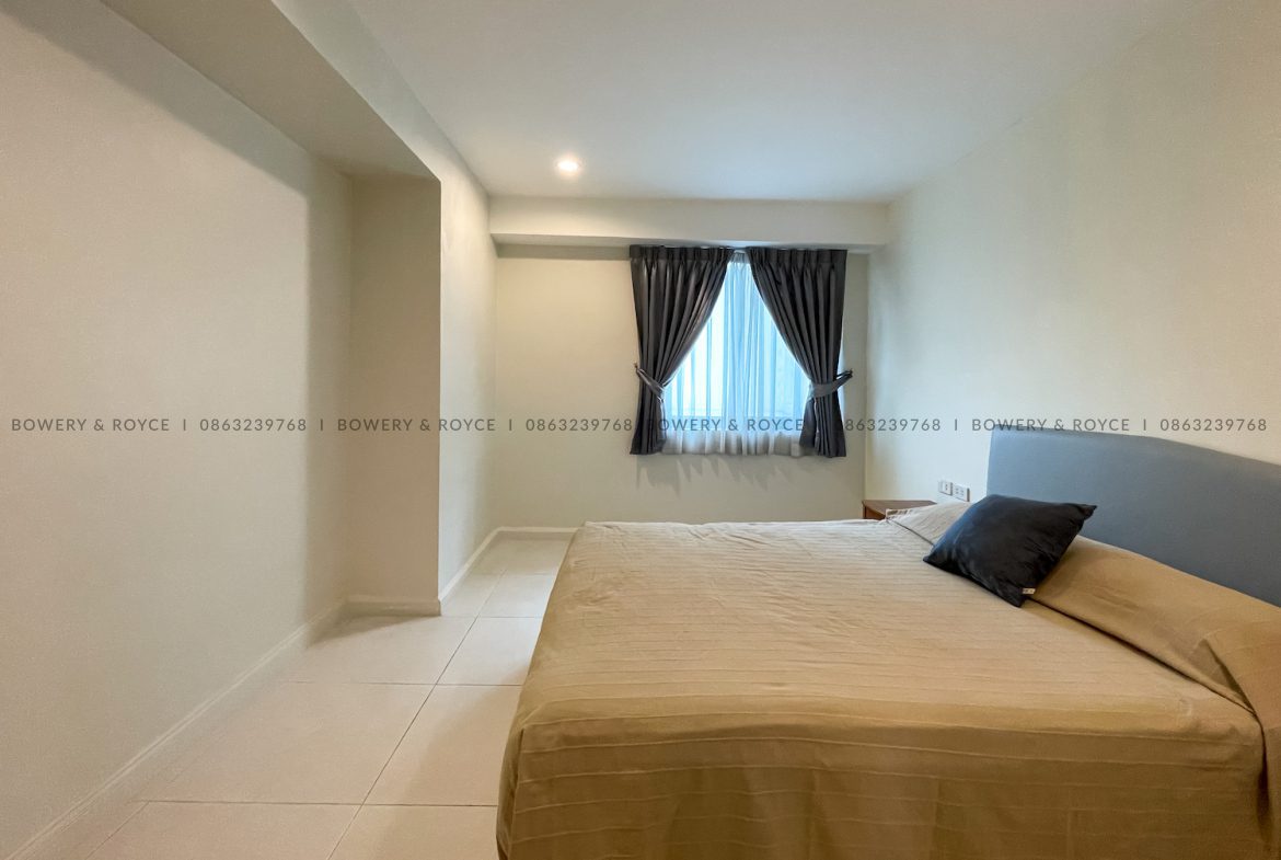 large three bedroom condo for rent in Phrom Phong