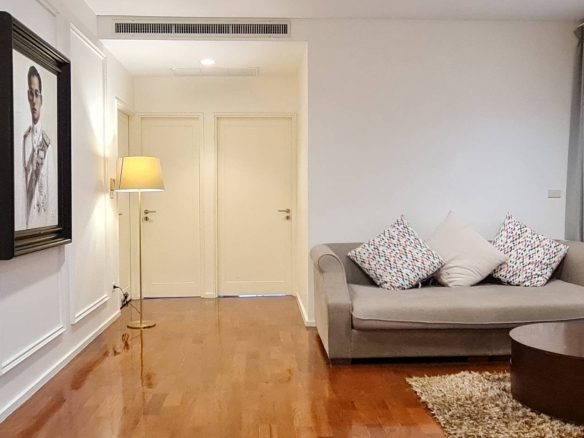 modern two bedroom condo for rent in Thong Lor