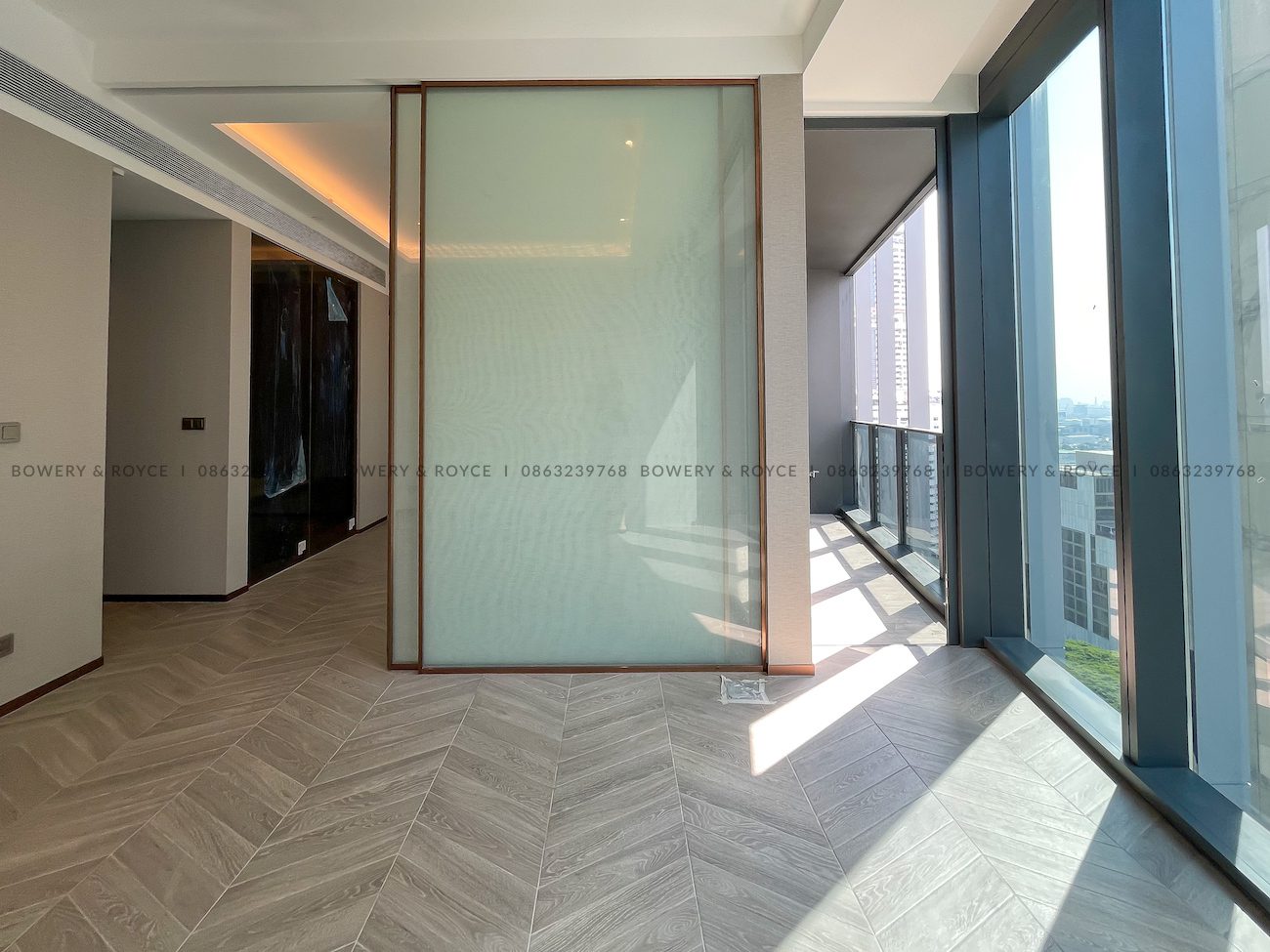 Luxurious Brand New One Bedroom Condo for Sale in Phrom Phong