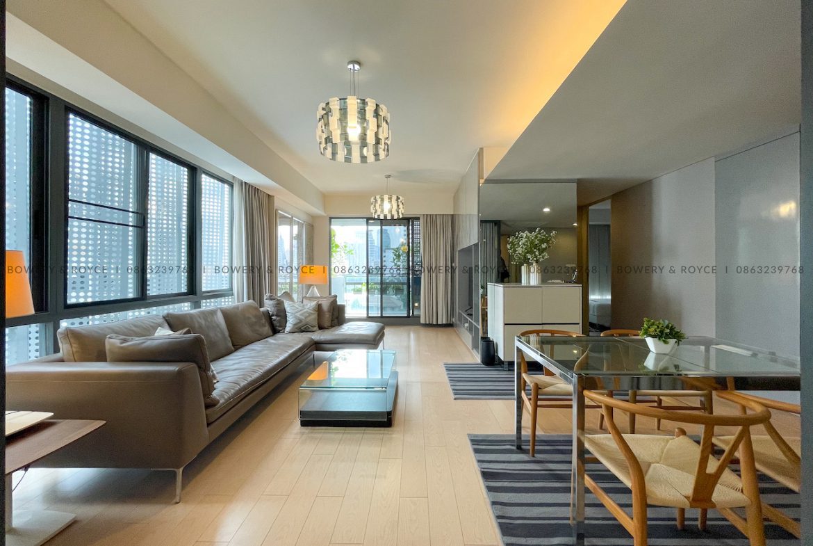Modern Two bedroom plus office for rent and for sale in Phrom Phong
