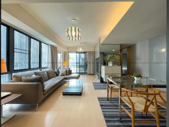 Modern Two bedroom plus office for rent and for sale in Phrom Phong