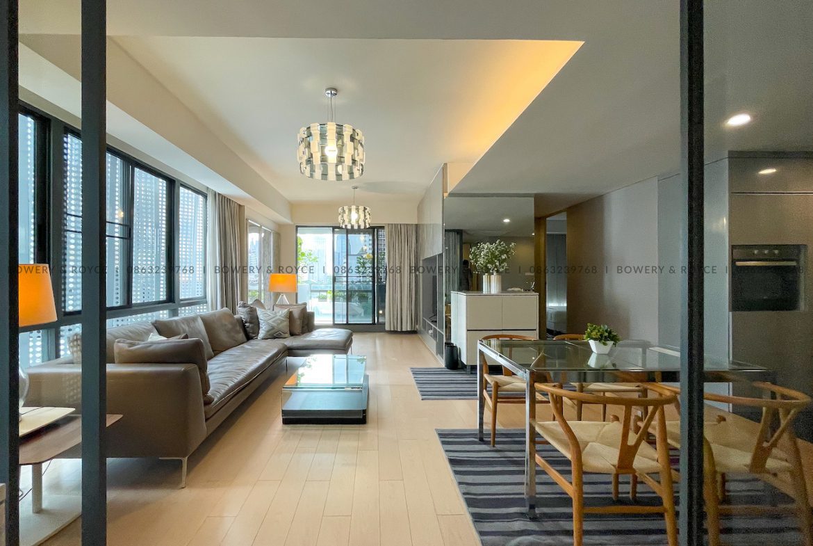 Modern Two bedroom plus office for rent and for sale in Phrom Phong