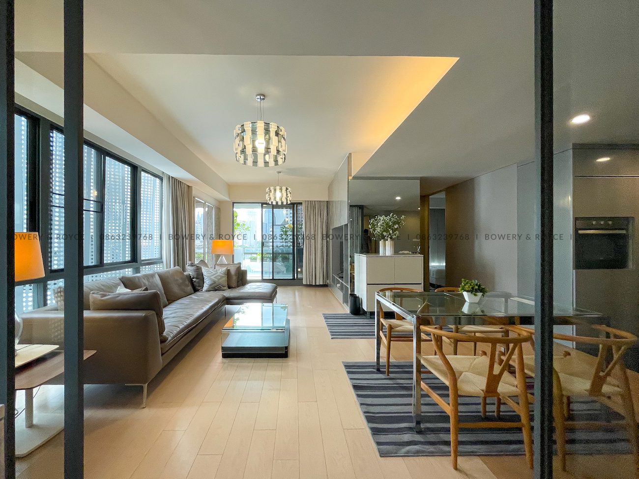 Modern Two bedroom plus office for rent and for sale in Phrom Phong