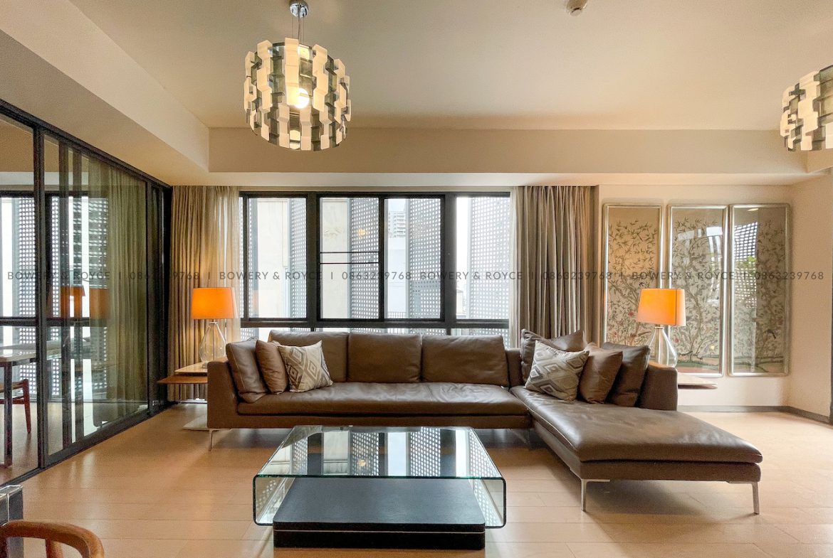 Modern Two bedroom plus office for rent and for sale in Phrom Phong