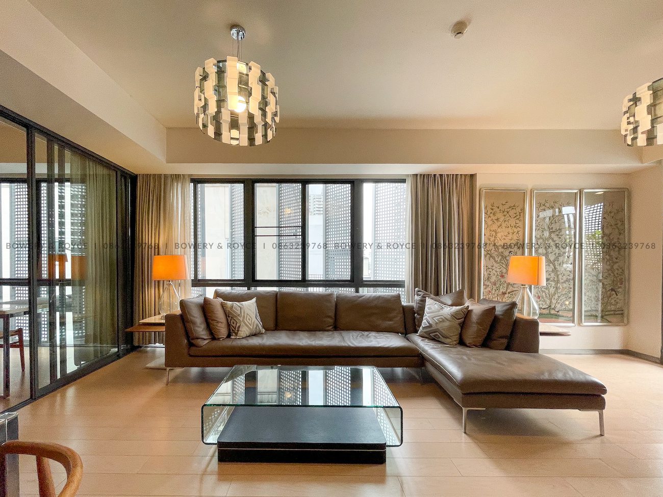 Modern Two bedroom plus office for rent and for sale in Phrom Phong