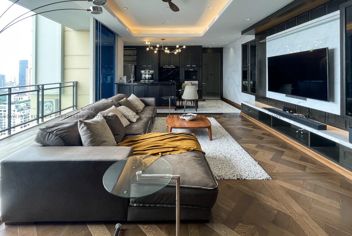 Beautifully Renovated Two Bedroom Condo for Sale in Phrom Phong
