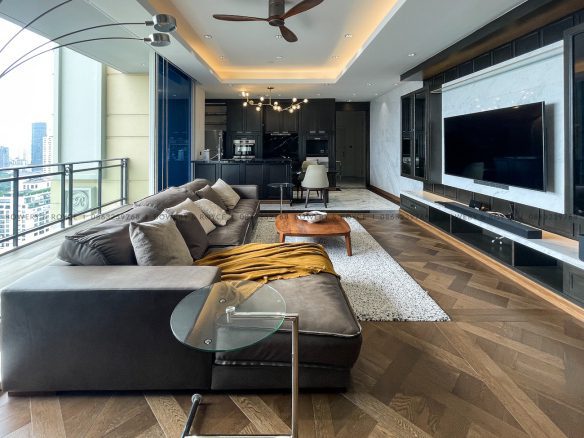 Beautifully Renovated Two Bedroom Condo for Sale in Phrom Phong