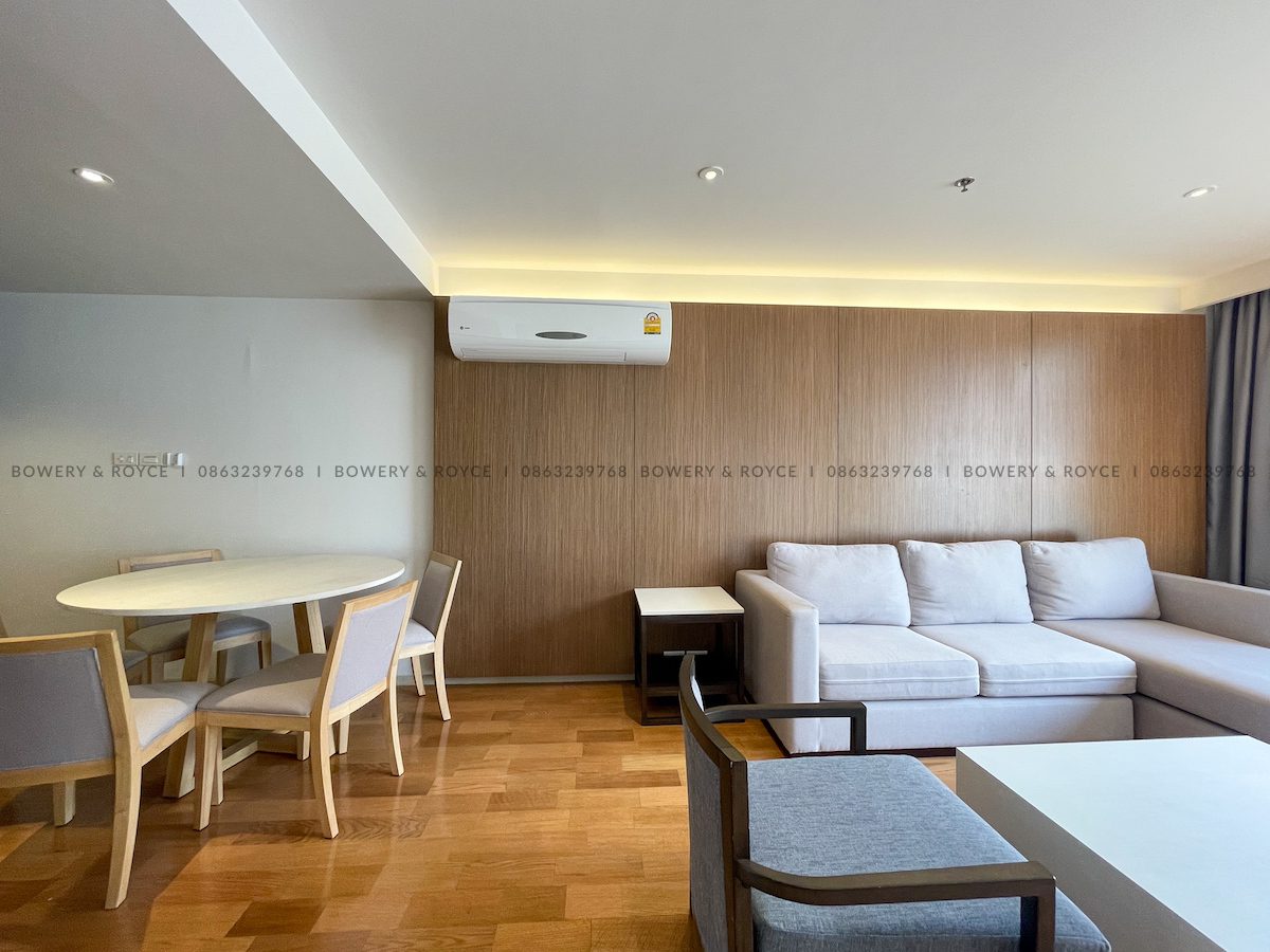 Spacious One Bedroom Duplex for Rent in Phrom Phong