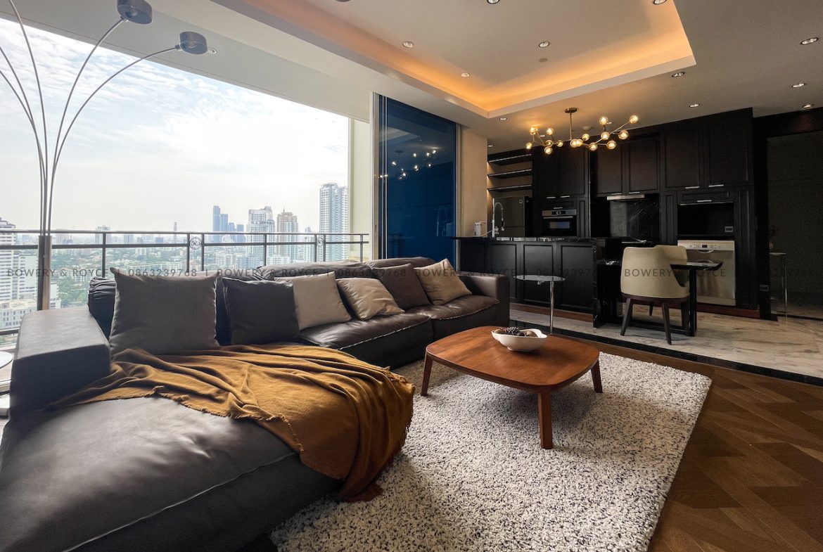 Beautifully Renovated Two Bedroom Condo for Sale in Phrom Phong
