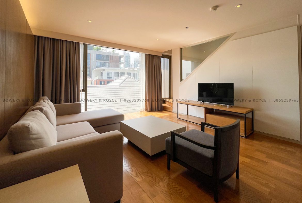 Spacious One Bedroom Duplex for Rent in Phrom Phong