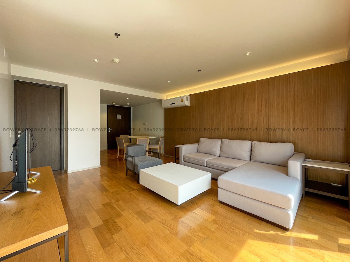 Spacious One Bedroom Duplex for Rent in Phrom Phong