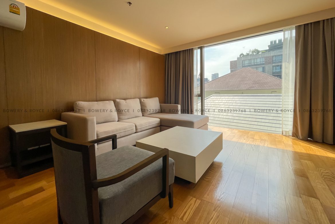 Spacious One Bedroom Duplex for Rent in Phrom Phong