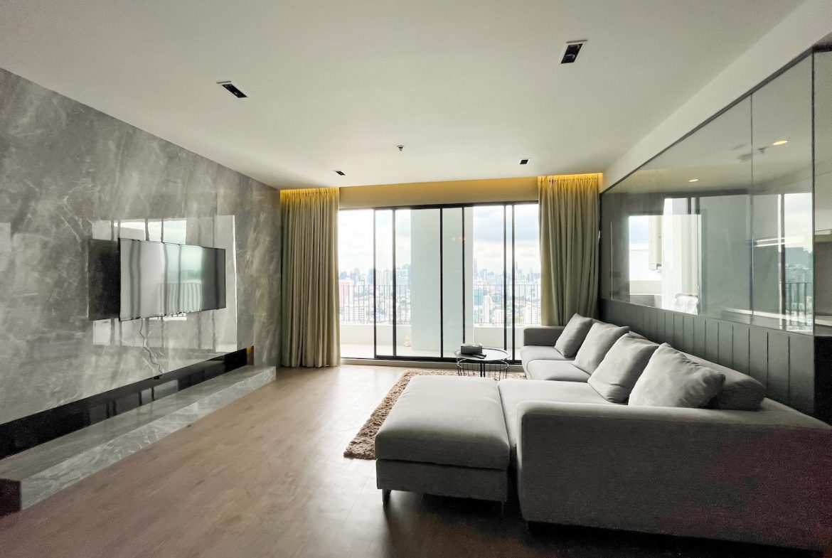 Large Two Bedroom Condo for Rent in Thong Lor